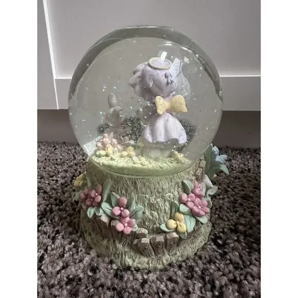 Precious Moments Musical Snowglobe "All Things Grow With Love" Plays EVERGREEN - Picture 4 of 12